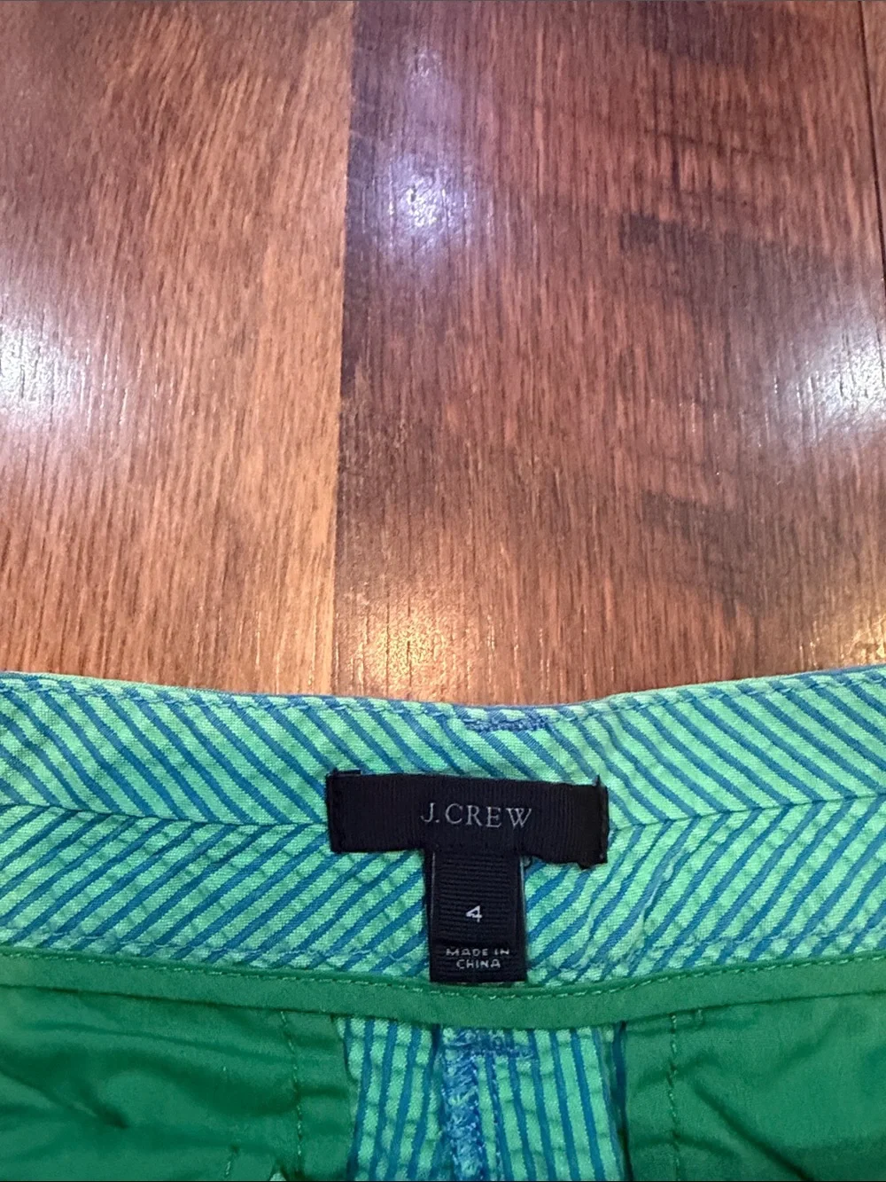 J. Crew Green Seersucker Women’s Shorts 4 (5240)